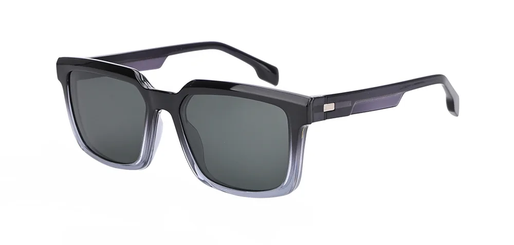 BCM301 C5 optical frame with magnetic sun clip attached