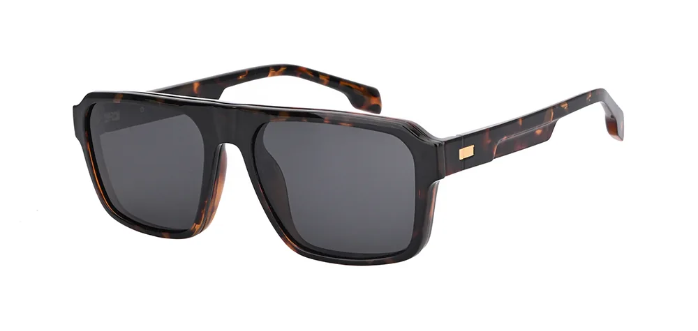 BCM304 C4 optical frame with magnetic sun clip attached