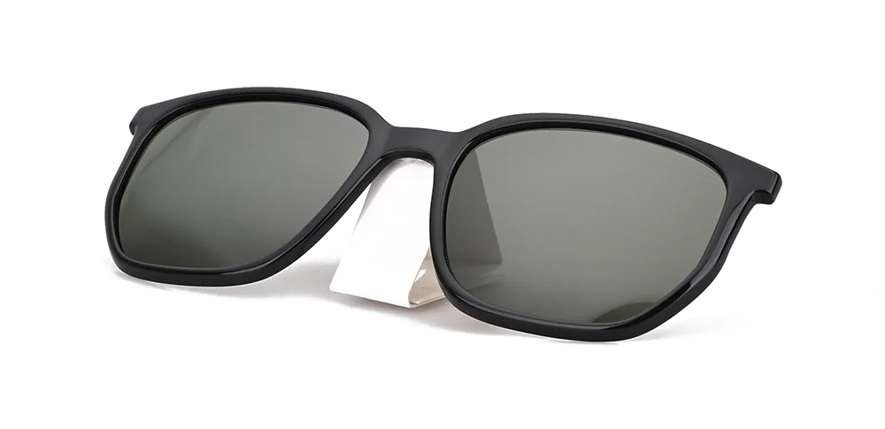 BCM306 C1 removable magnetic sun clip
