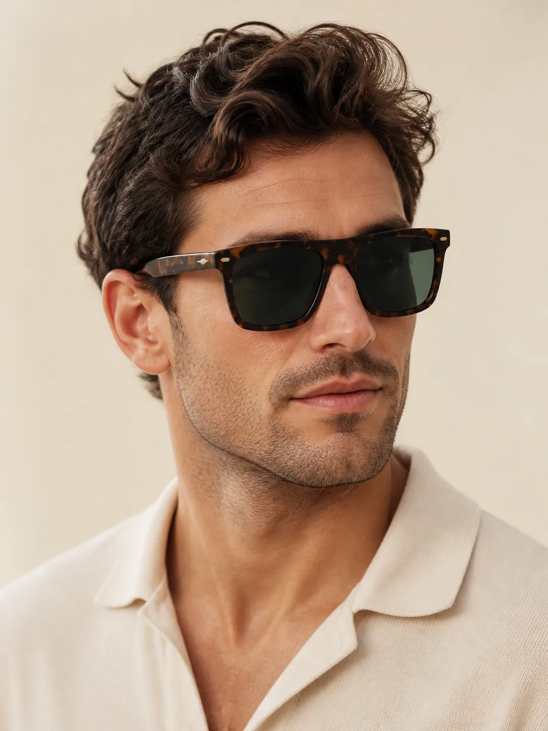Sunglasses lifestyle styling reference