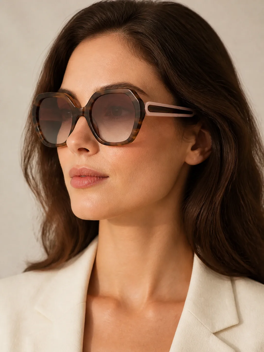 Sunglasses lifestyle styling reference