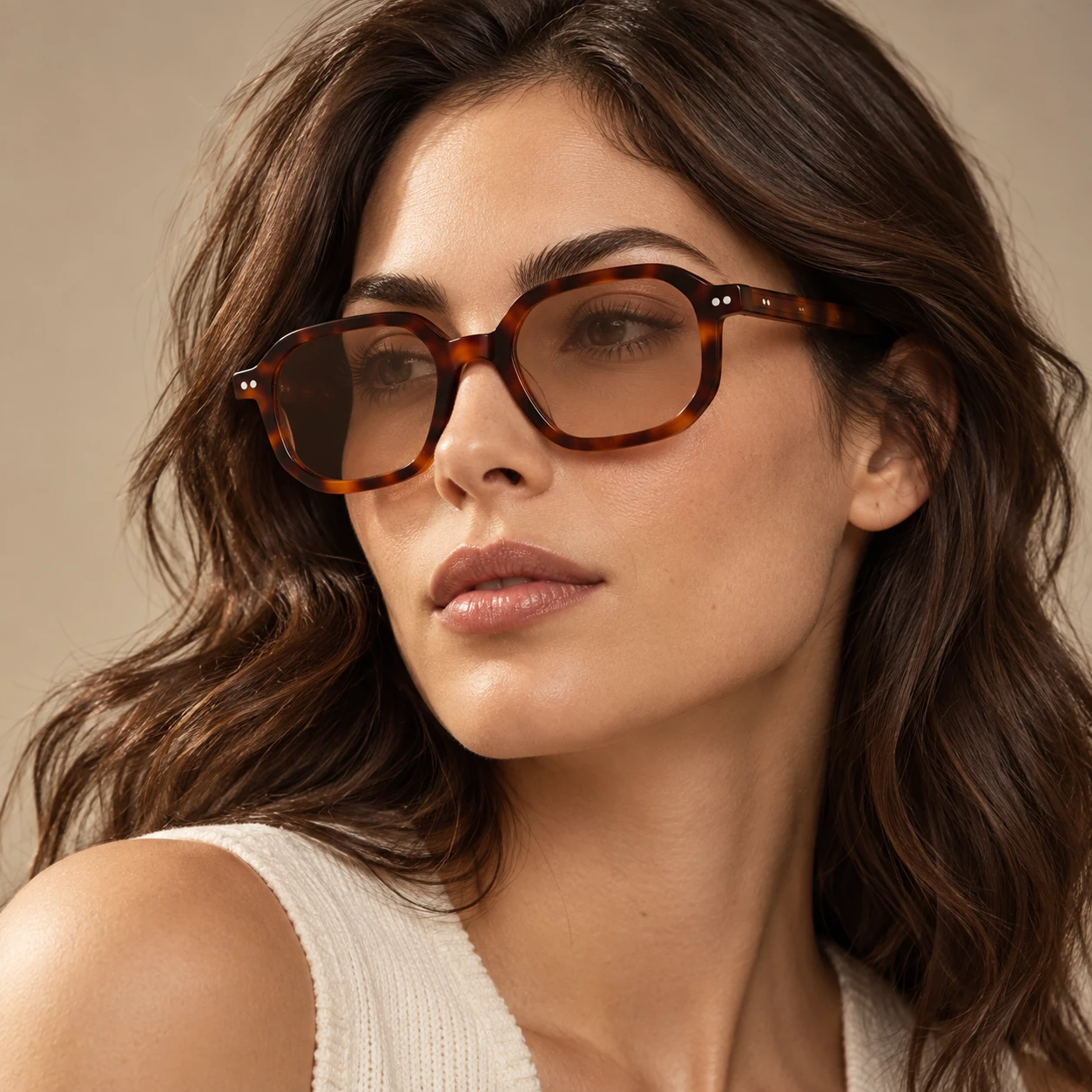 Sunglasses lifestyle styling reference