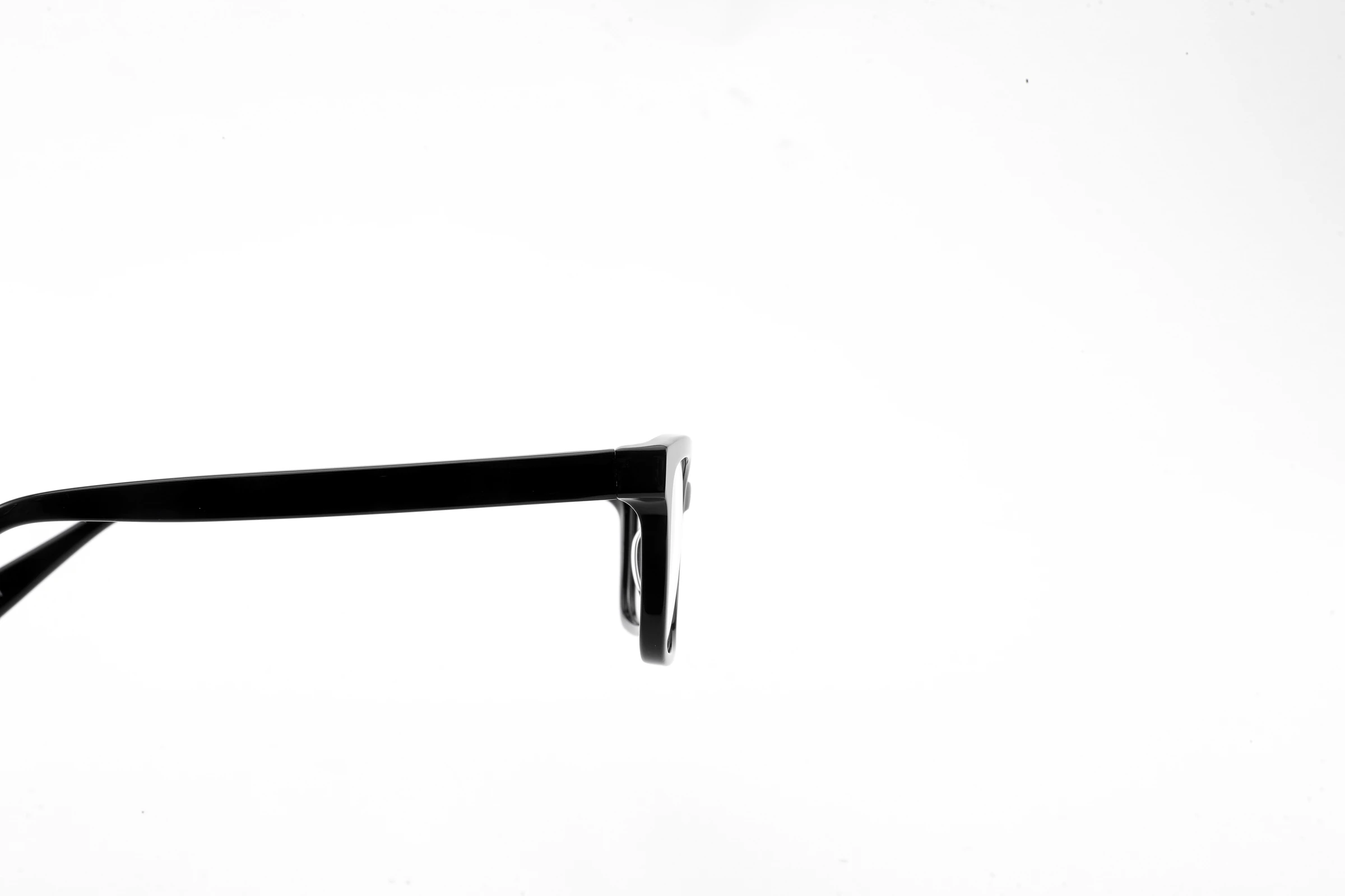 M019 hinge construction detail