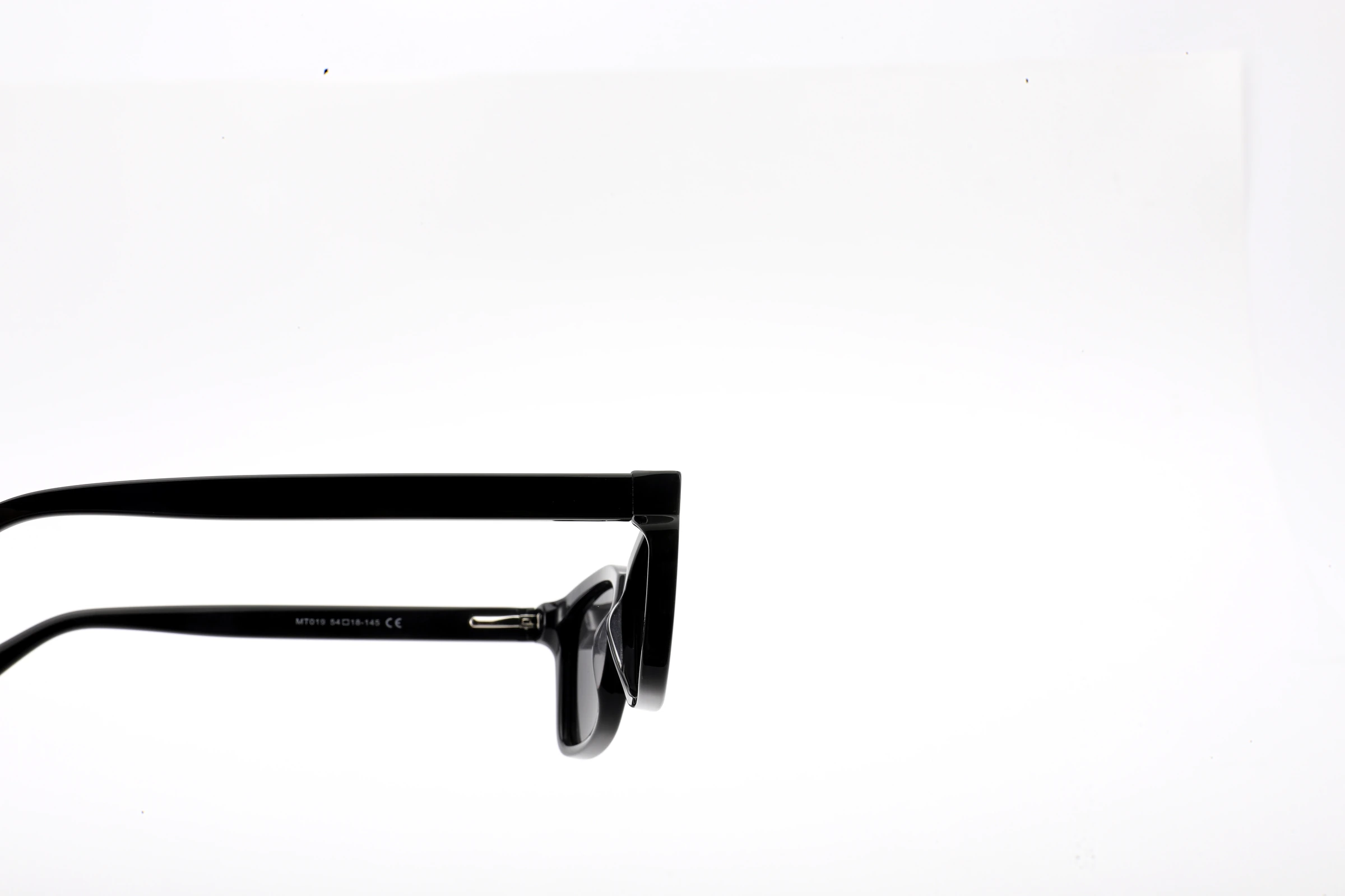 MT019 C2 C2 photographed sample acetate optical frame